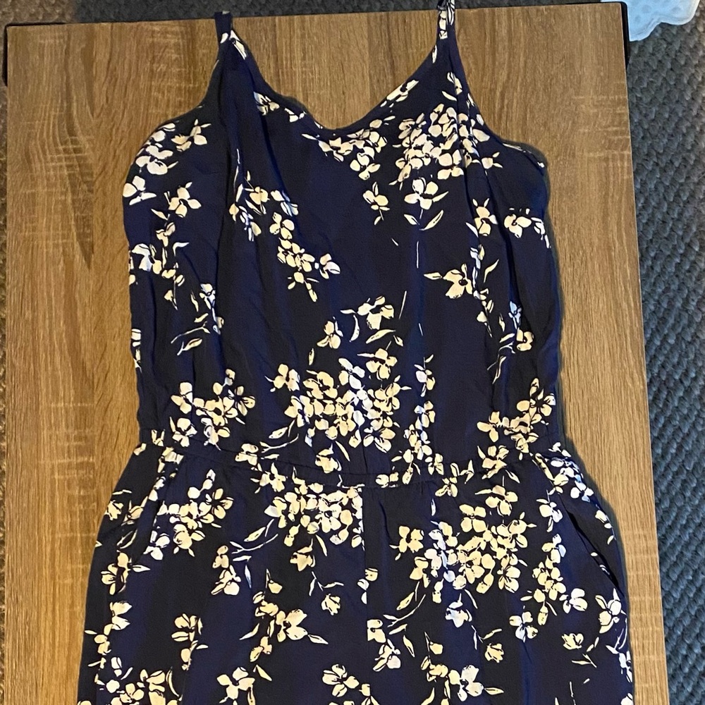Gap pant romper with flower details